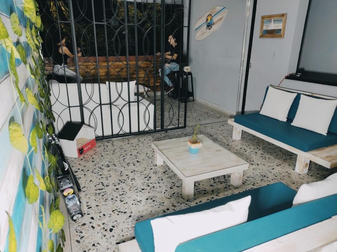 Key West Hostel Medellin Exterior photo