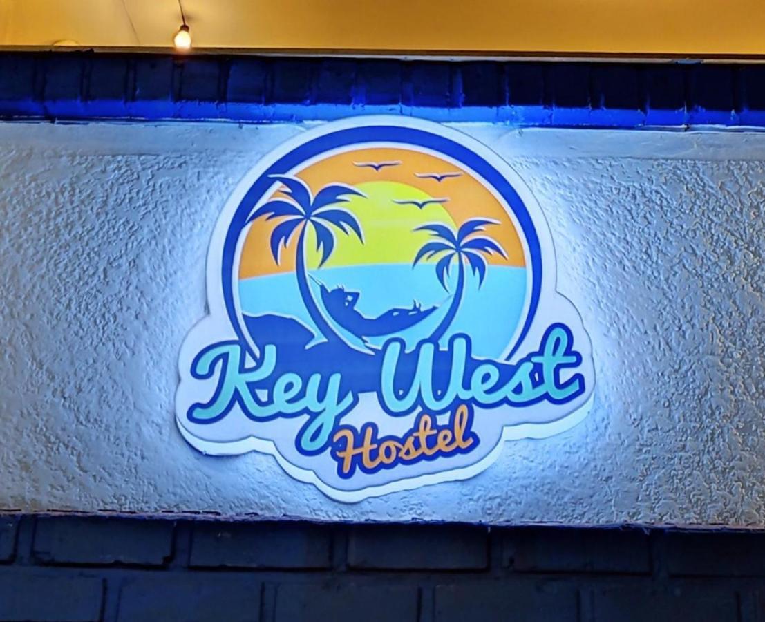 Key West Hostel Medellin Exterior photo