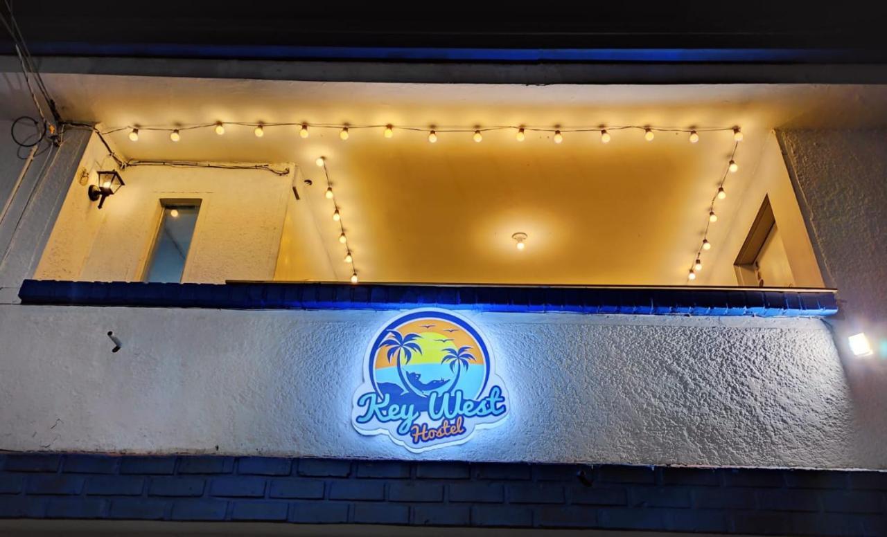 Key West Hostel Medellin Exterior photo