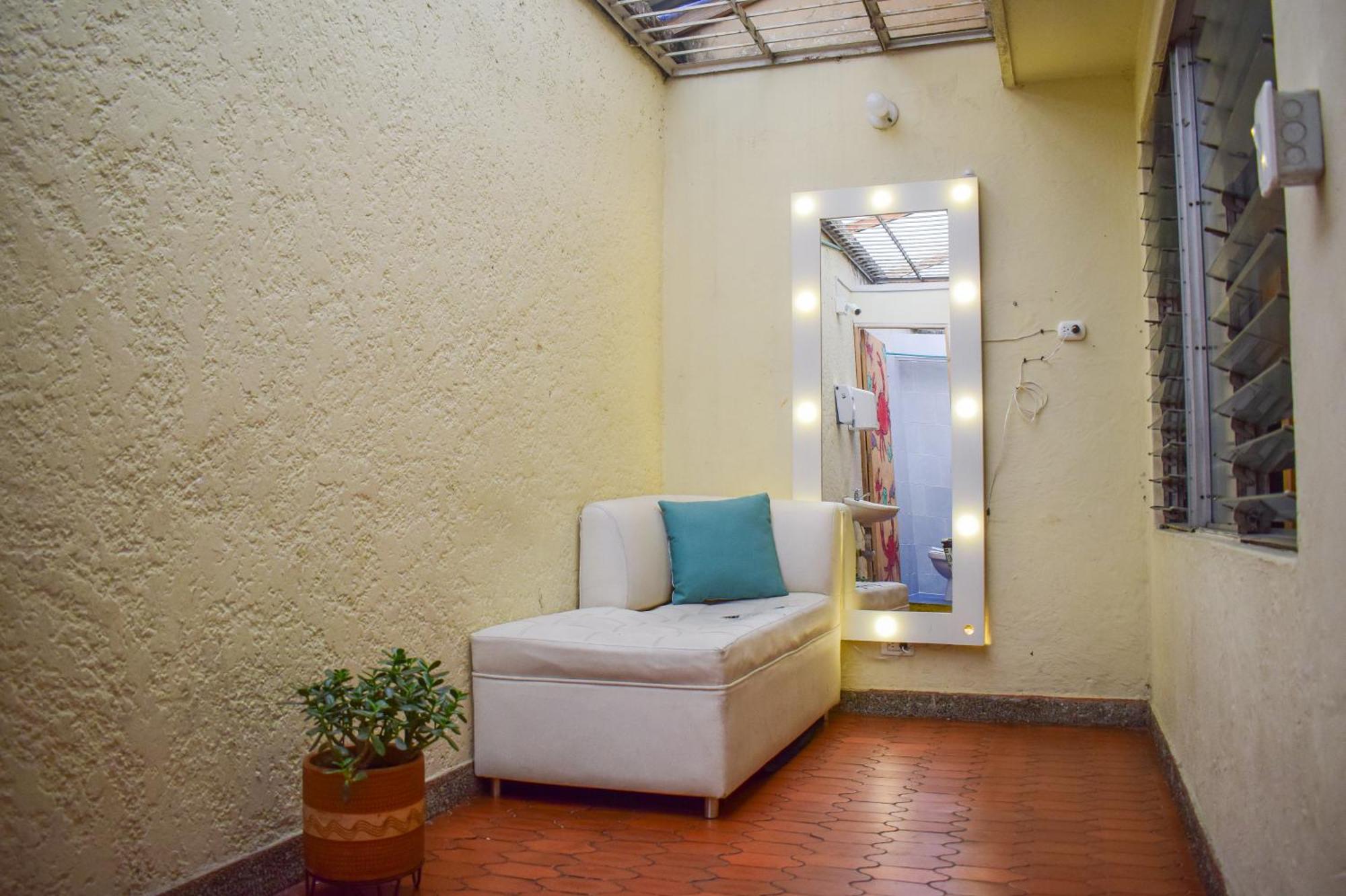 Key West Hostel Medellin Exterior photo